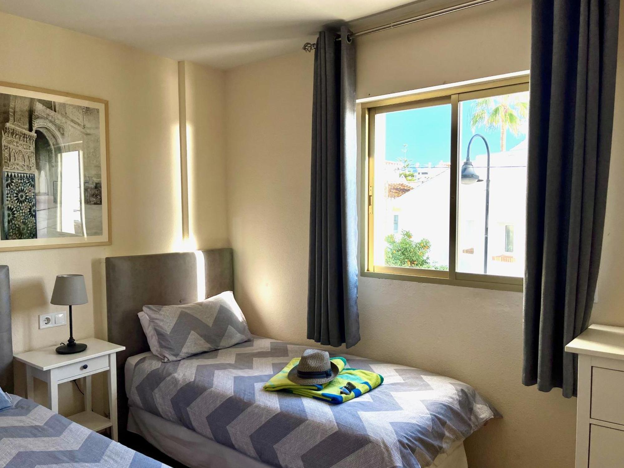 Calabella 1 Pirate View, Frontline Beach La Cala De Mijas, Wi-Fi المظهر الخارجي الصورة